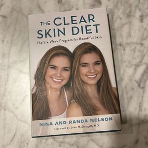 THE CLEAR SKIN DIET THE SIX- WEEK PROGRAM FOR BEAUTIFUL SKIN